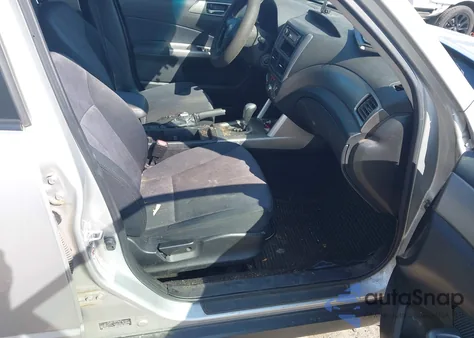 2010 Subaru Forester 2.5X Premium z USA, uszkodzony, nr VIN JF2SH6CC1AH712659